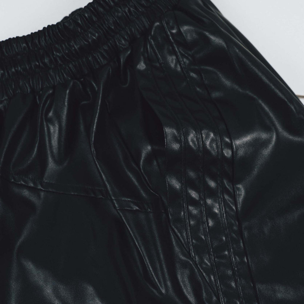 STUDS leather SHORTS