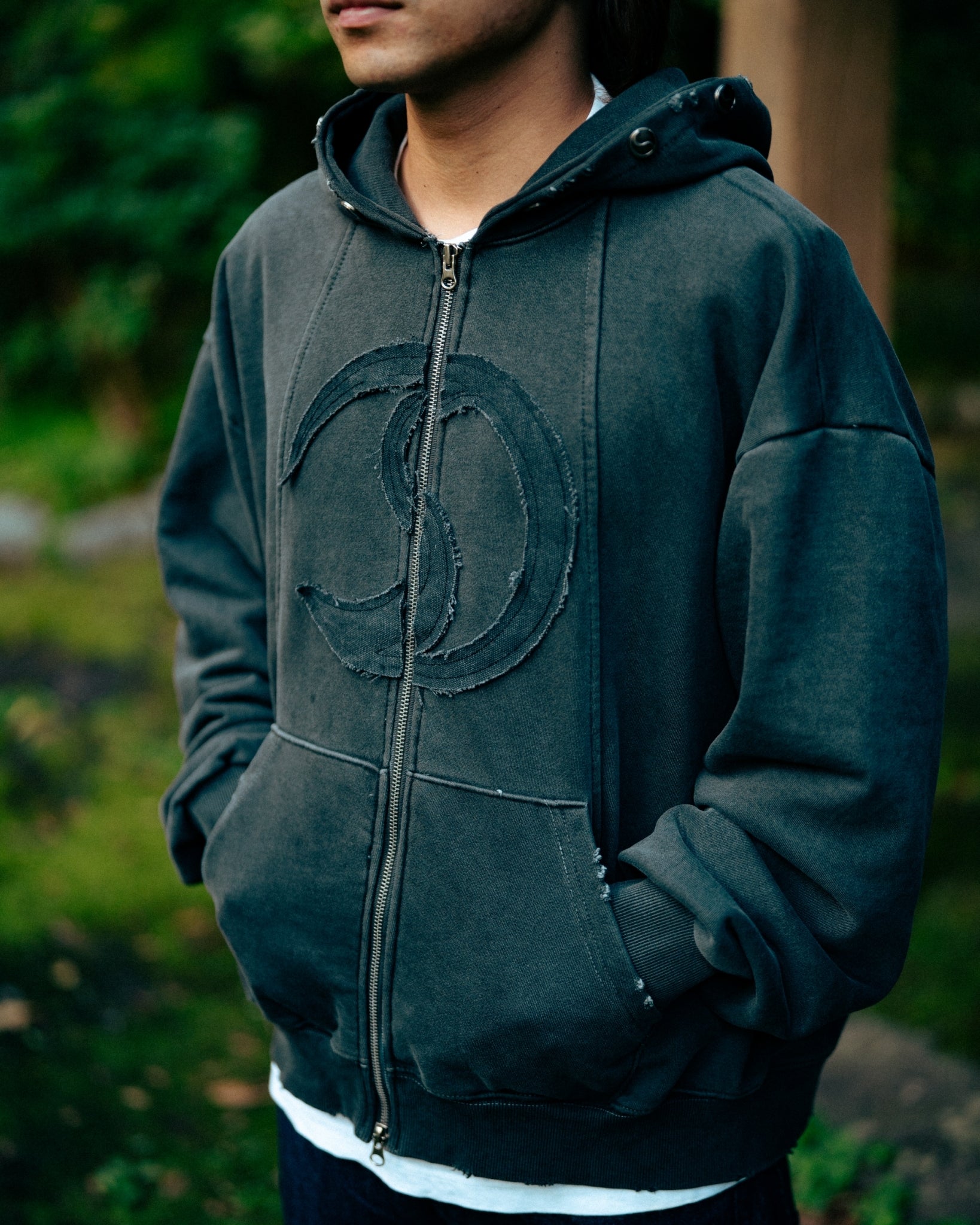 CRACK  ZIP HOODIE