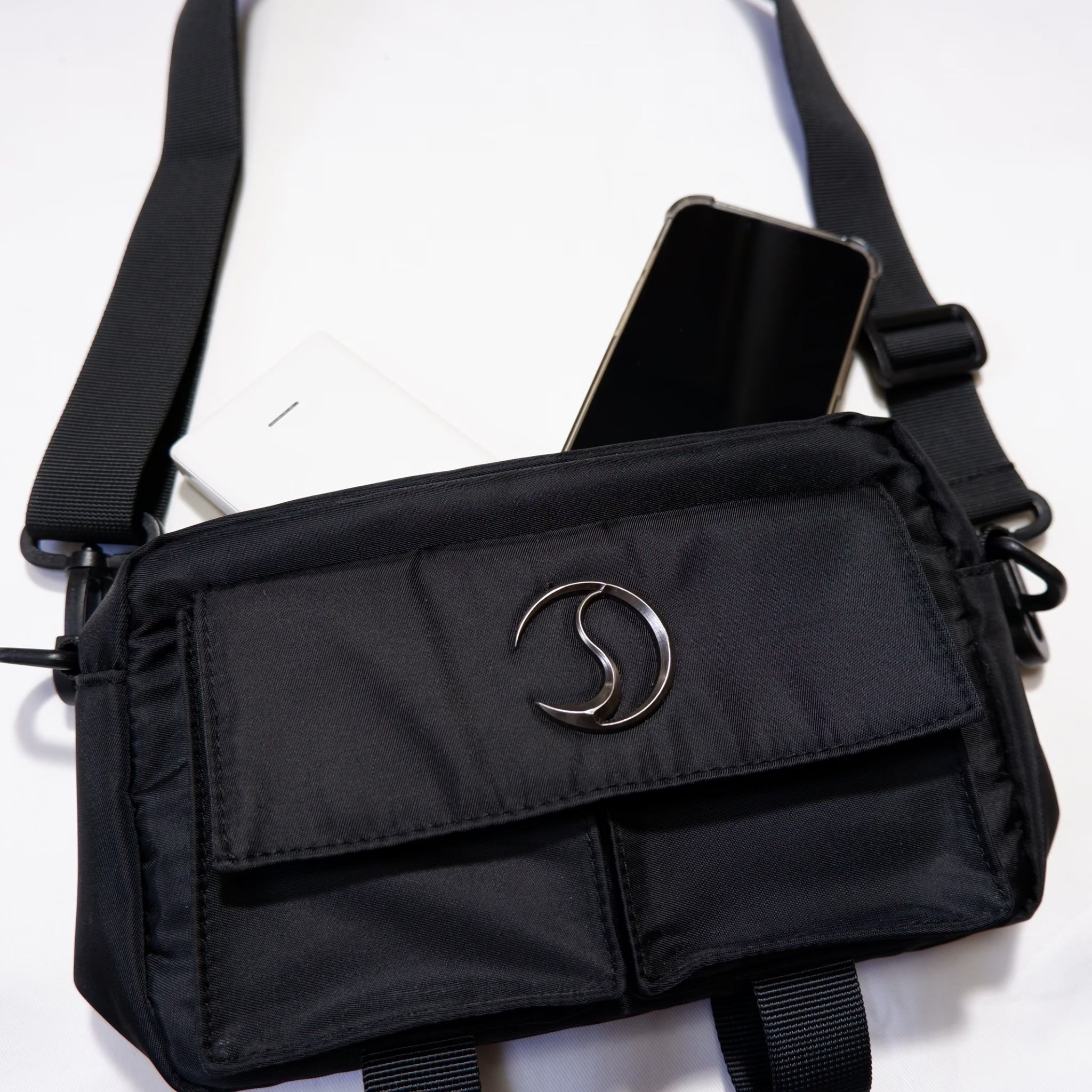 CRACK METAL shoulder BAG