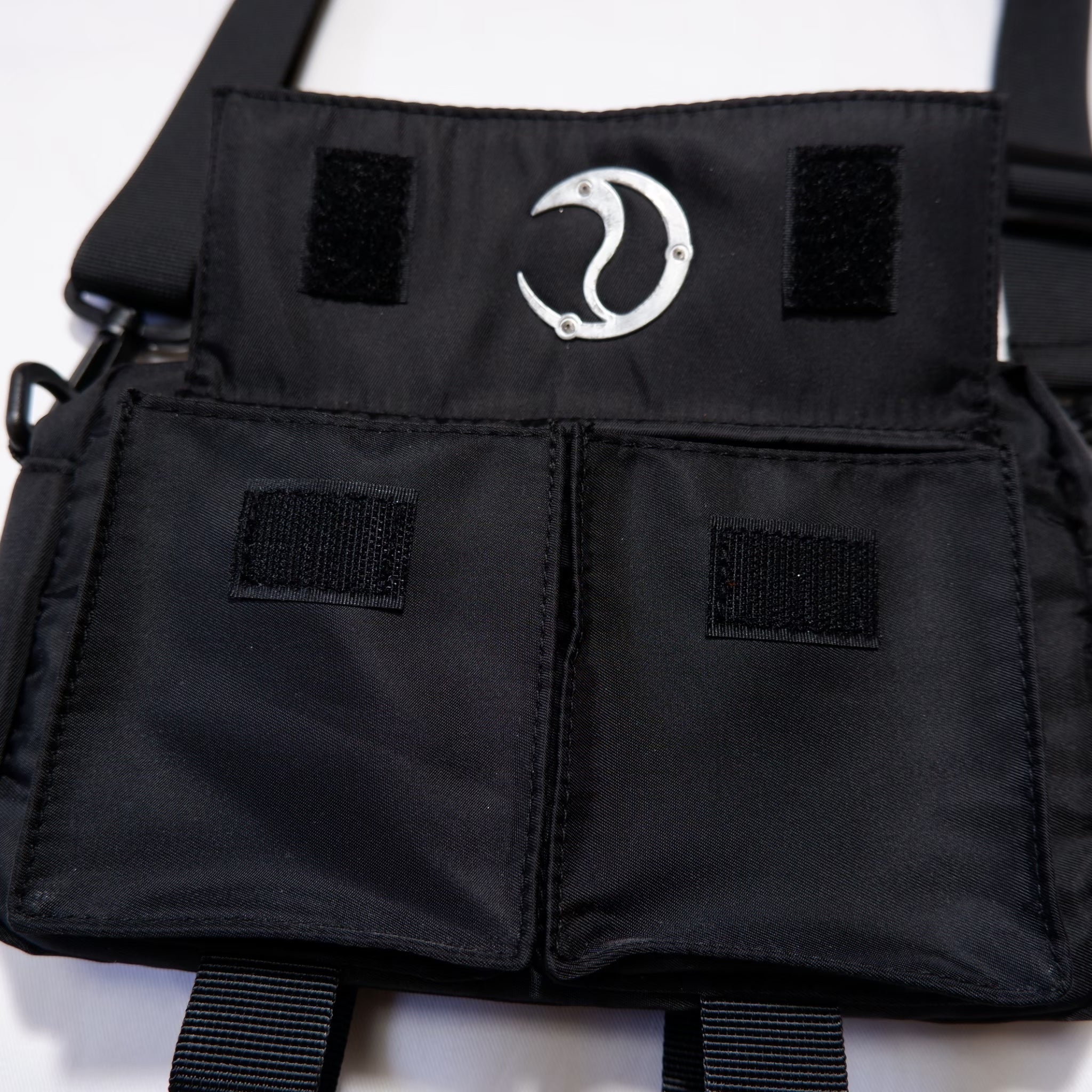CRACK METAL shoulder BAG