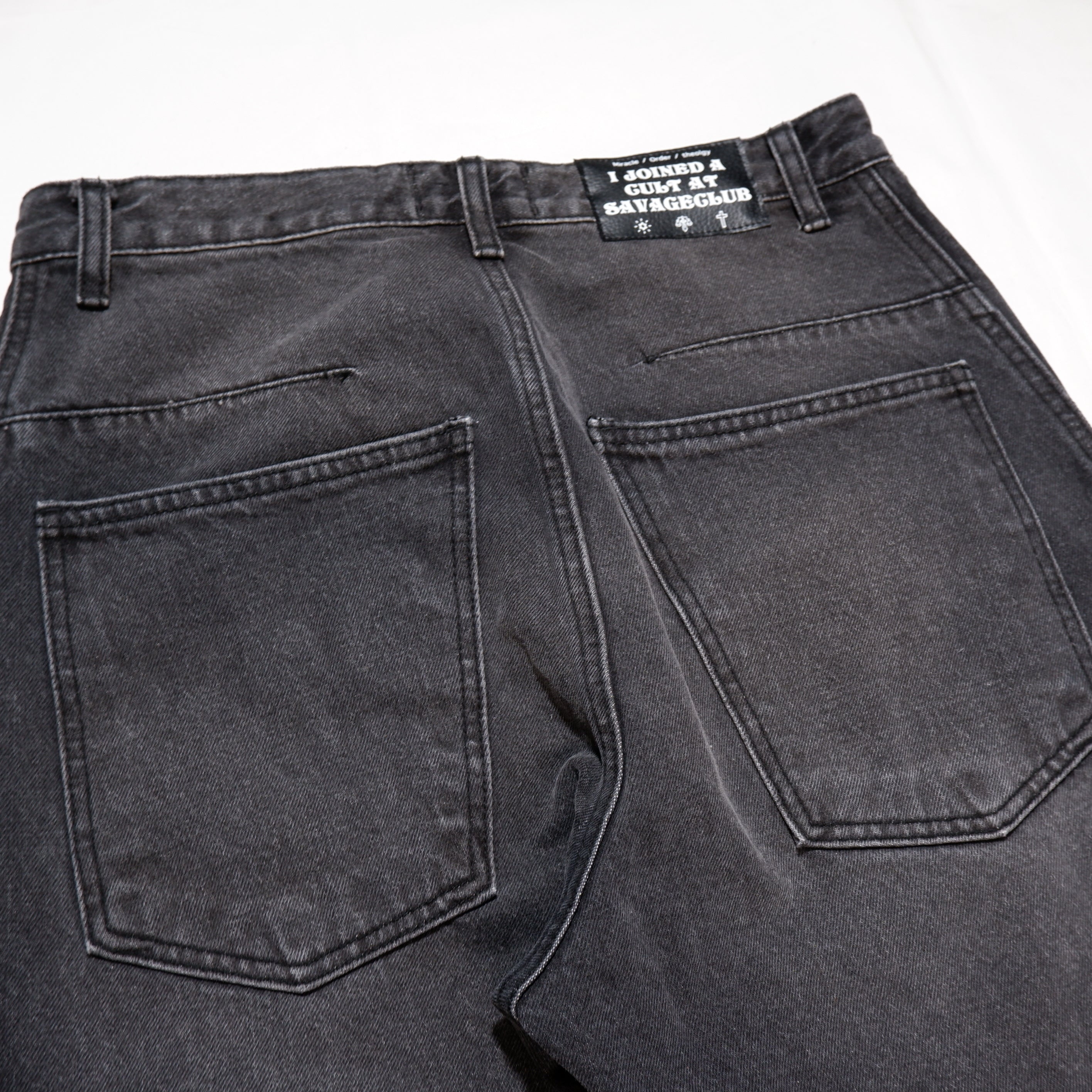 STUDS LINE DENIM PANTS