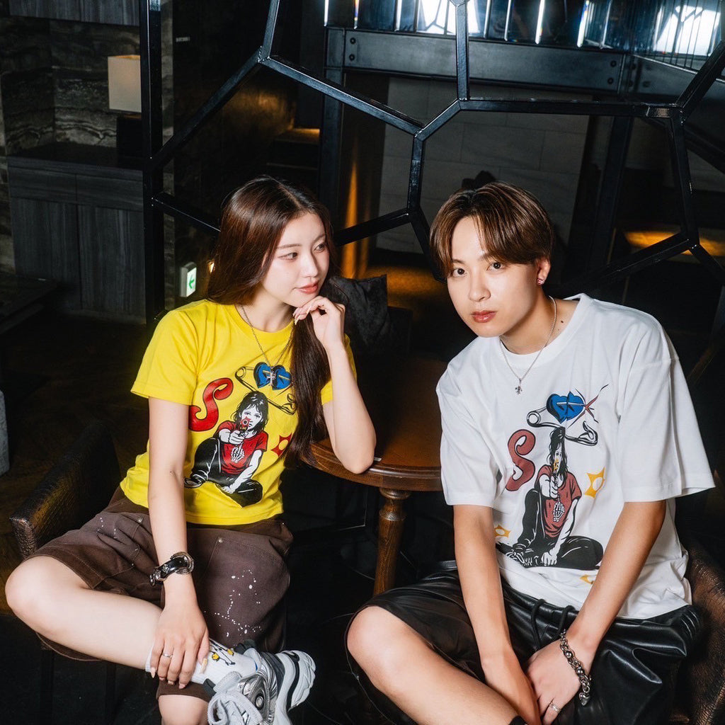 GUN GIRL TEE
