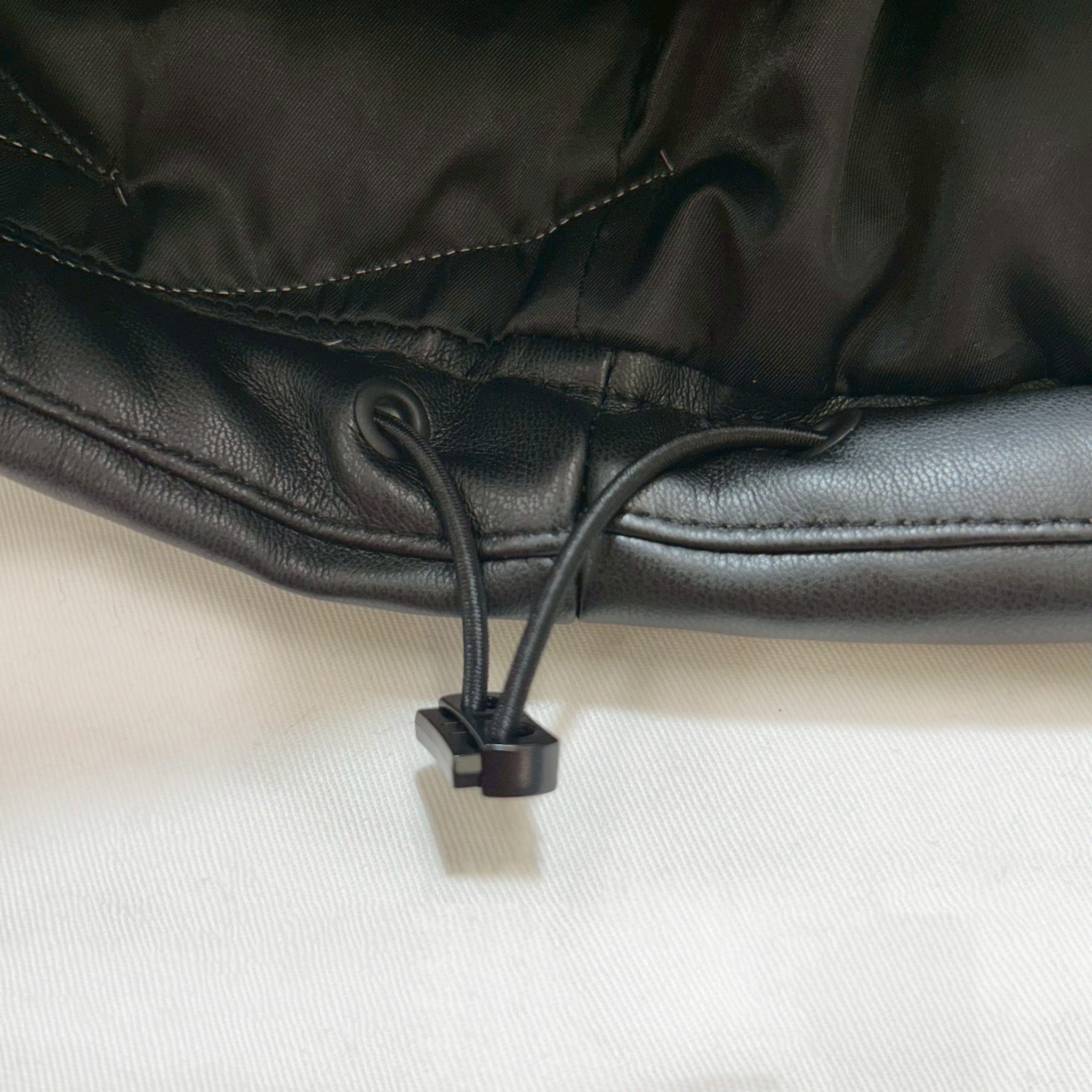 CRACK LEATHER DOWN VEST